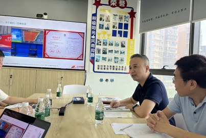 開(kāi)福區(qū)市場(chǎng)監(jiān)管局彭超局長(zhǎng)一行蒞臨艾克賽普調(diào)研指導(dǎo)