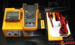 Fluke 233 數字萬用表(真有效值、遠程控制、顯示分離)