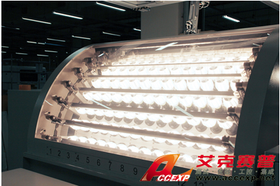 Chroma Model 5102 高速 LED 球泡燈線上量測系統圖片